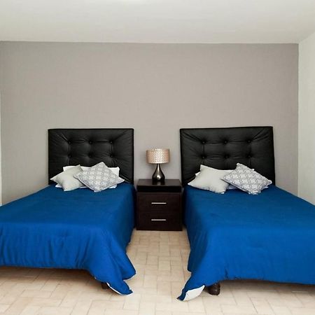 Econosuites Монтерей Екстериор снимка