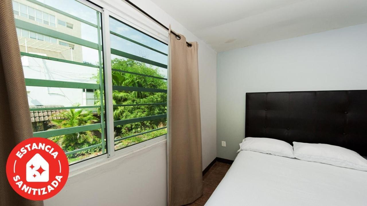 Econosuites Монтерей Екстериор снимка