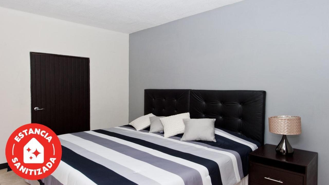 Econosuites Монтерей Екстериор снимка