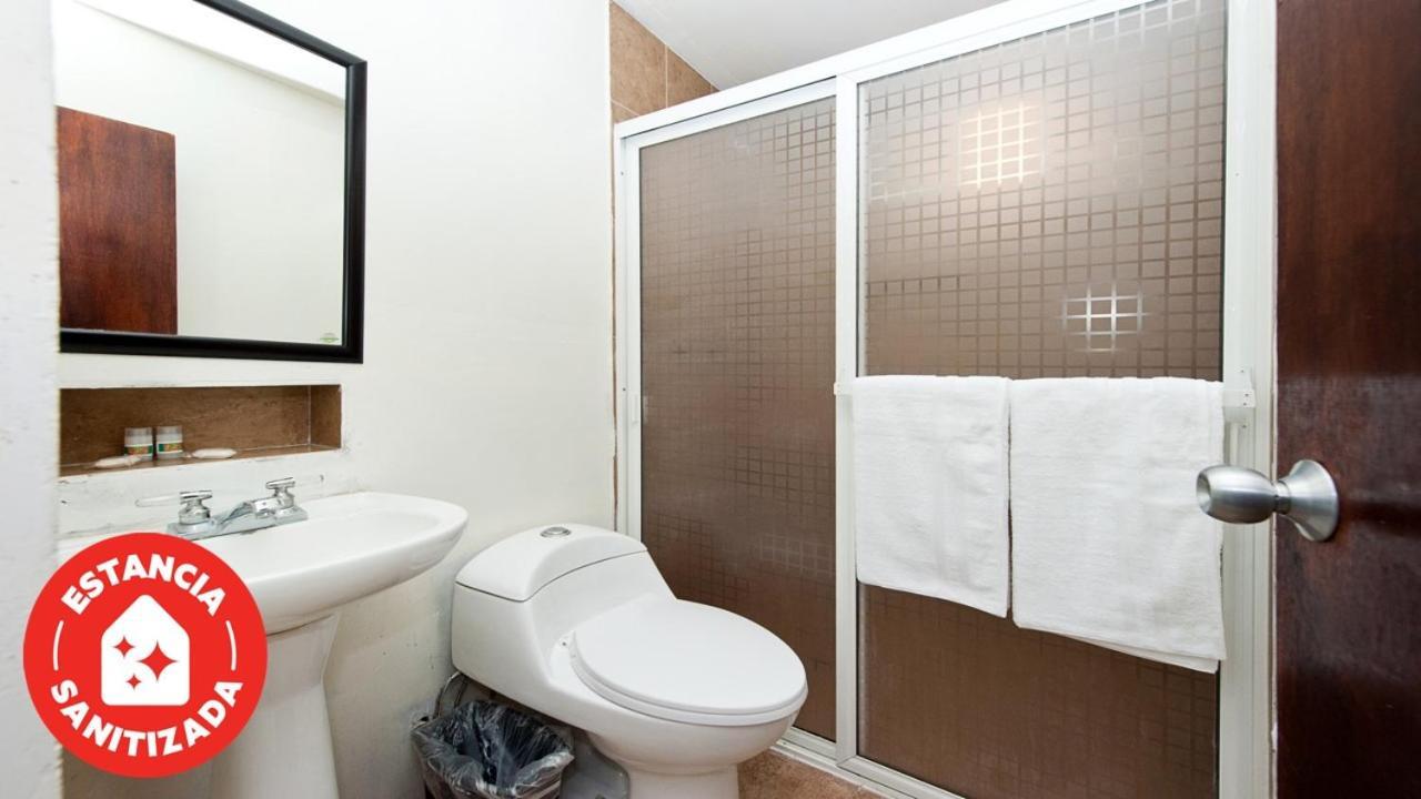 Econosuites Монтерей Екстериор снимка